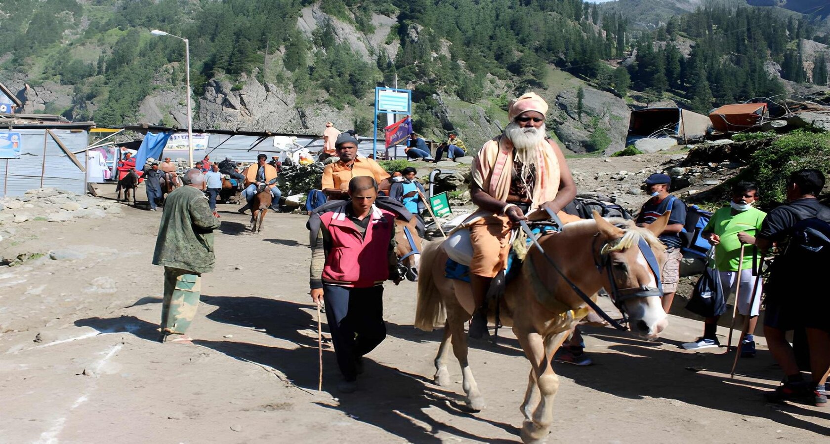 Amarnath Yatra 3 Night 4 Days: Amarnath holy cave and the Kashmir valley