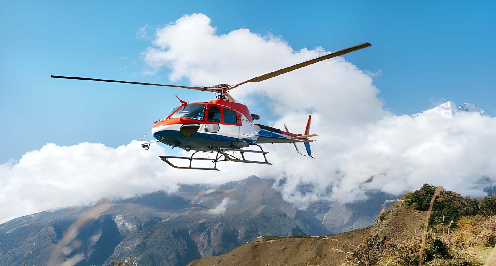 Amarnath Yatra Helicopter Itinerary: Amarnath Yatra helicopter at the Baltal and Pahalgam helipads