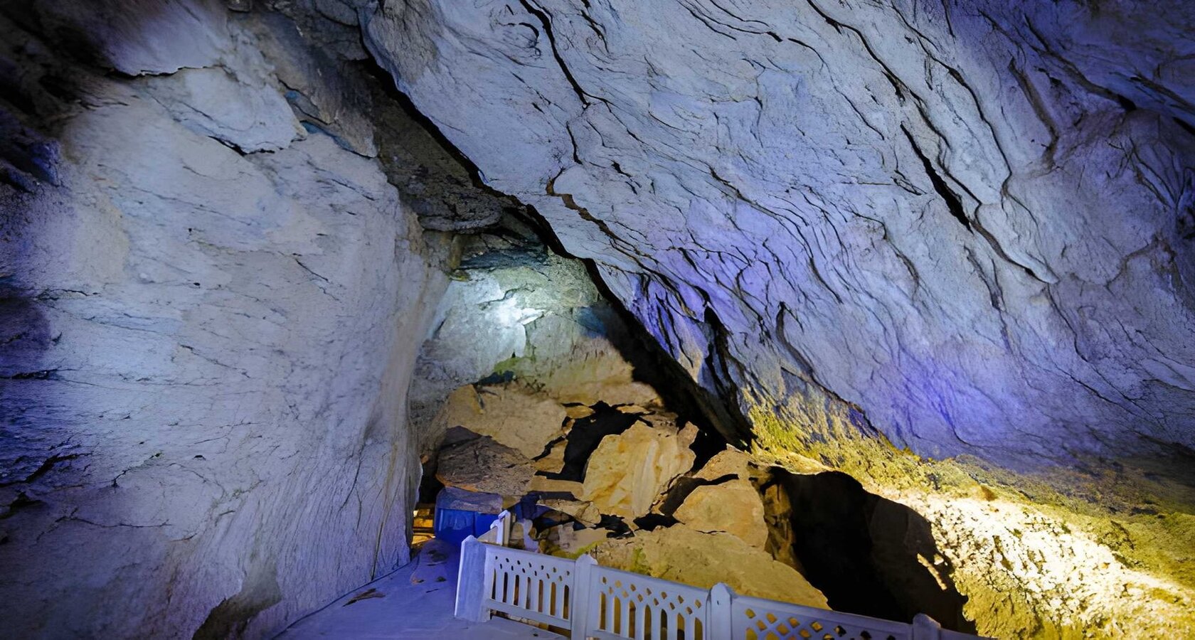 Amarnath Yatra Package from Chennai by Train: Amarnath holy cave and the Kashmir valley