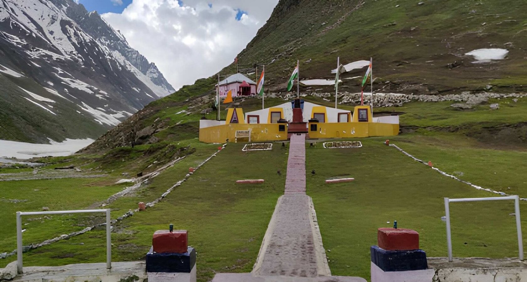 Amarnath Yatra Package from Darjeeling by Flight: Amarnath holy cave and the Kashmir valley