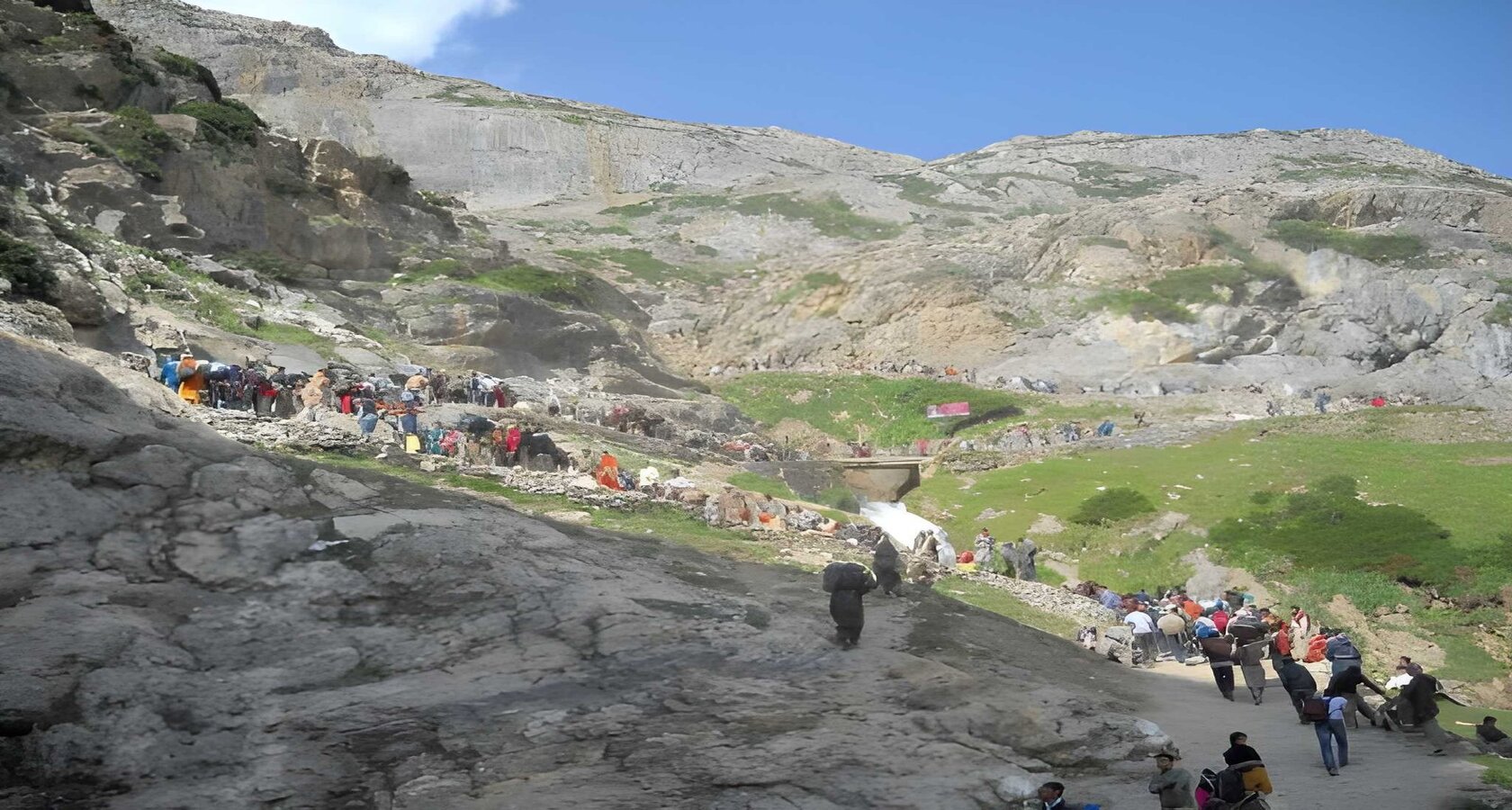Amarnath Yatra Package from Pune by Flight: Amarnath holy cave and the Kashmir valley