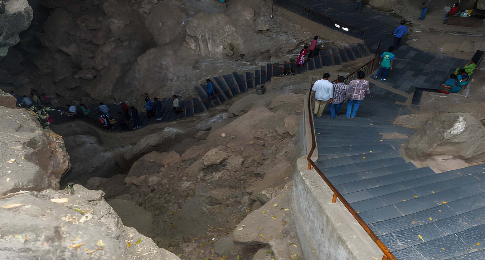 Amarnath Yatra Package from Vijayawada by Flight: Amarnath holy cave and the Kashmir valley